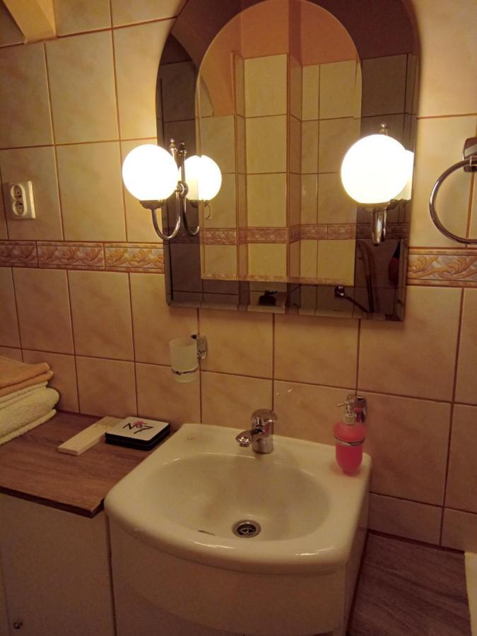 Cozy Apartament Krakow Kazimierz Appartamento Esterno foto